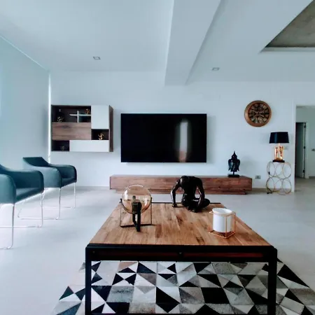Luxueuse Miami فيلة أذيخي