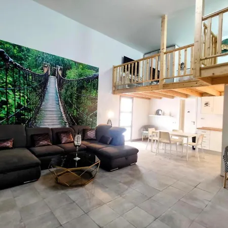 Luxueuse Miami أذيخي